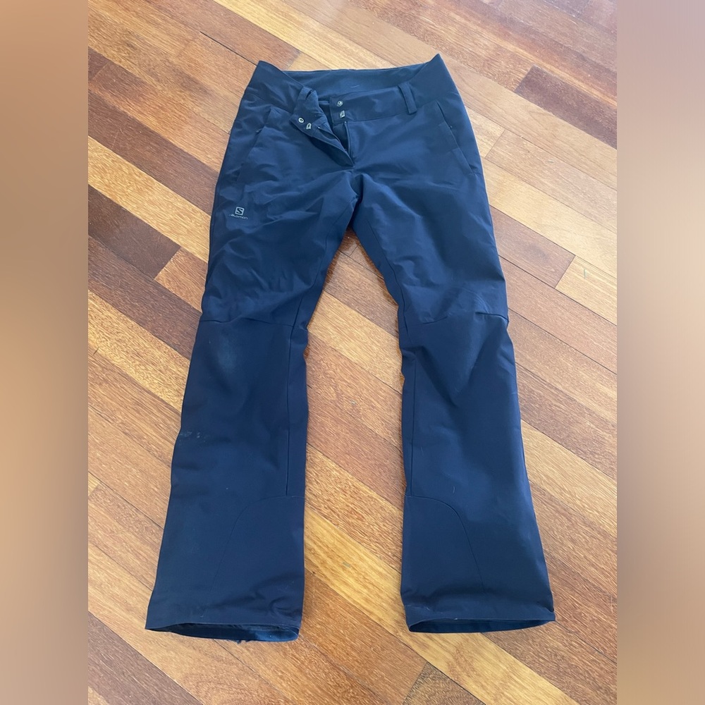 Salomon women’s Snowpants size M